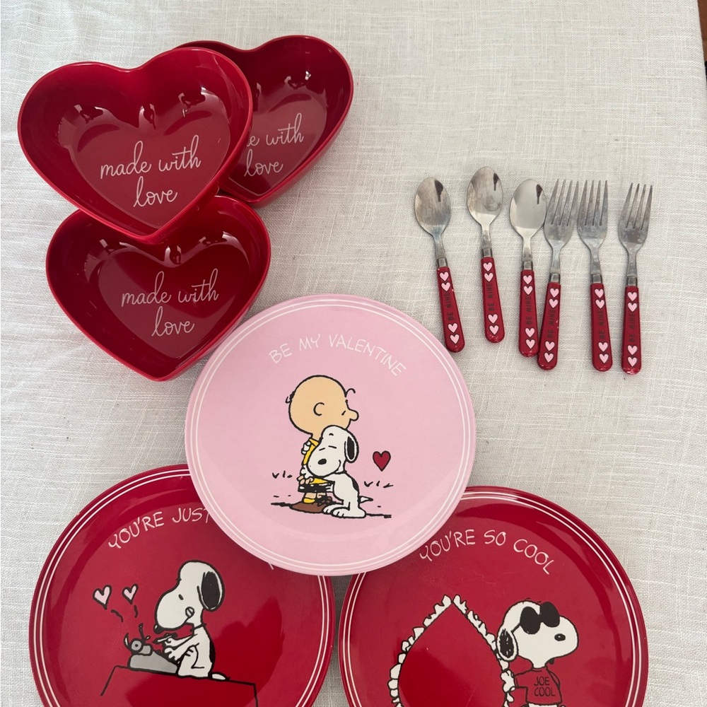 Valentine's Day Dining Set - Red and Pink